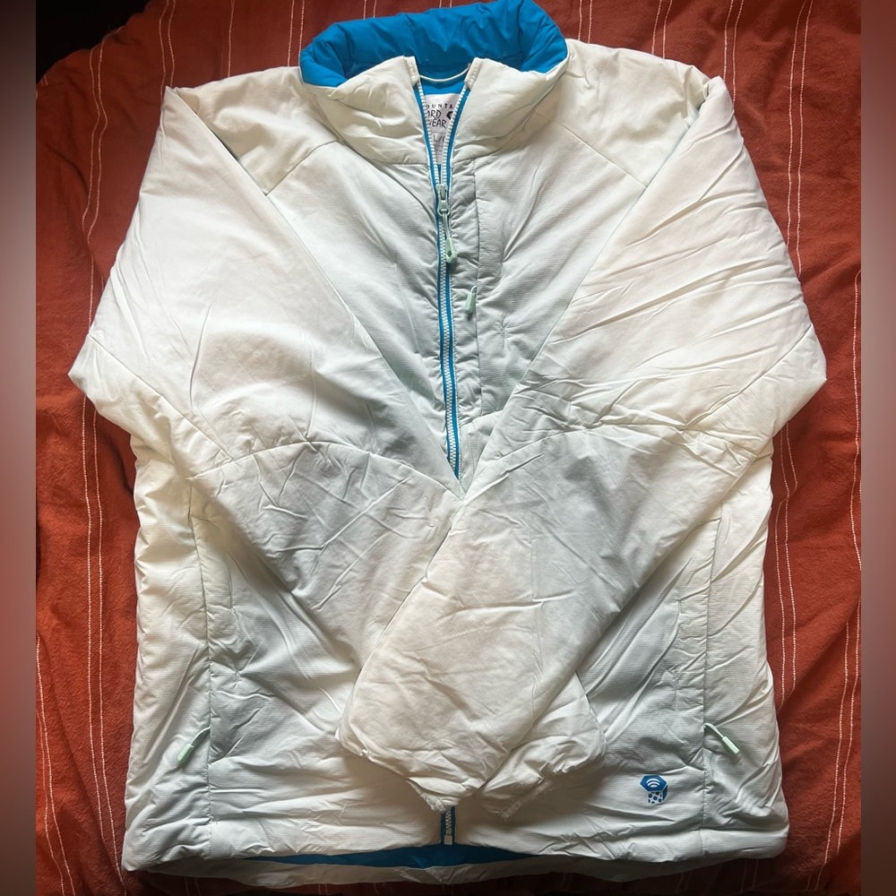 Mountain Hardwear zip up jacket. Women’s LG